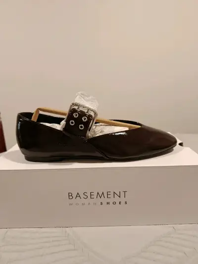 Zapatos planos Basement burdeos con hebilla - miniatura 1