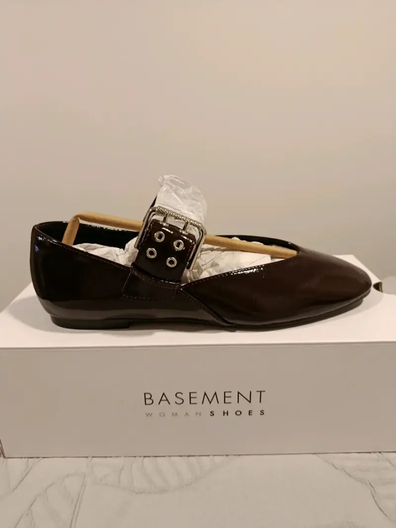 Zapatos planos Basement burdeos con hebilla - 3