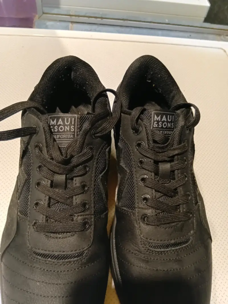 Zapatillas deportivas negras Nike y Maui & Sons - 3