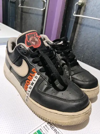 Zapatillas Nike Air Force 1 negras usadas - miniatura 5