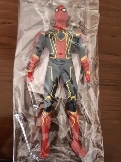 Figura de acción Spider-Man 17 cm con luz (Nuevo) - miniatura 2