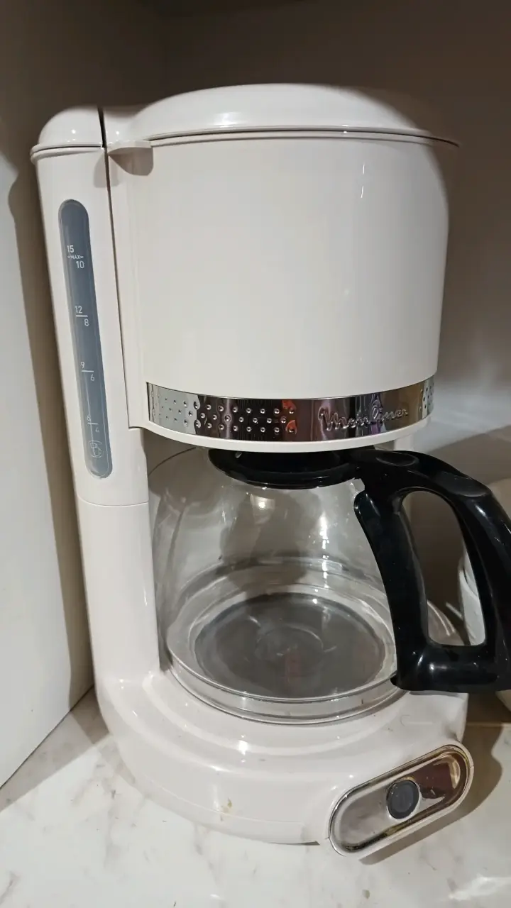 Cafetera eléctrica Moulinex blanca - 2