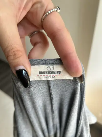 Polera sin mangas gris Americano talla M - miniatura 3