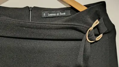 Falda negra Lorenzo di Pontti con hebilla - miniatura 2