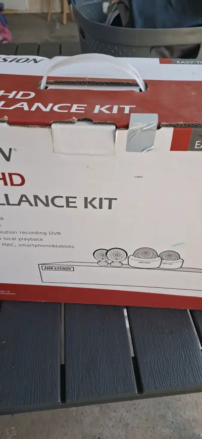 Kit de Vigilancia Hikvision Turbo HD con Cámaras - miniatura 2