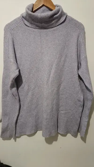 Suéter de lana gris Calvin Klein con cuello alto - miniatura 1