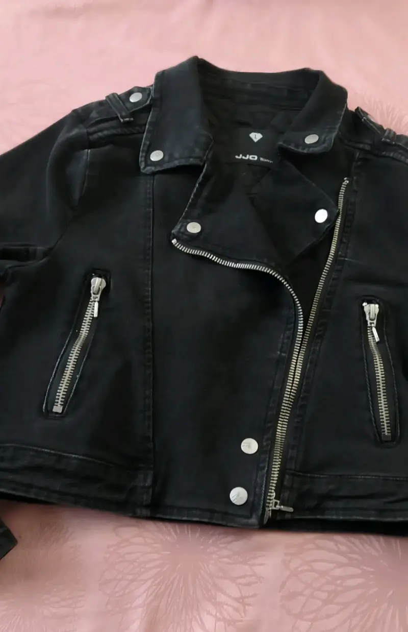 Chaqueta negra de mujer JJO con cierre metálico - 4
