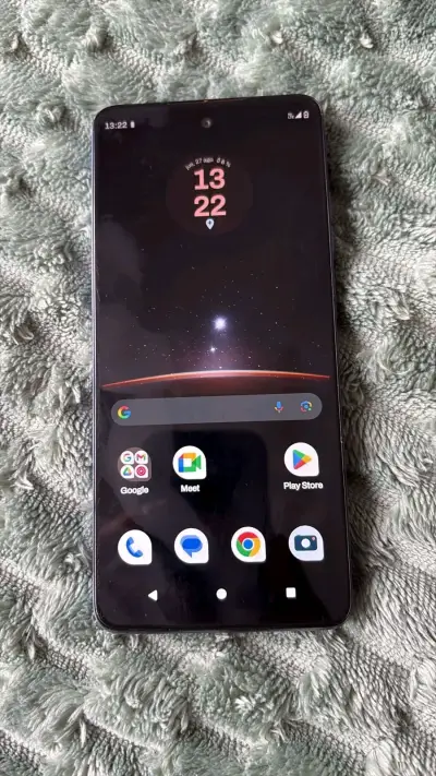 Smartphone Motorola con Android en buen estado - miniatura 1