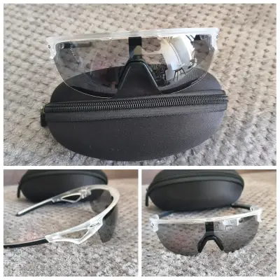 Gafas de Sol Deportivas Oakley con Estuche - miniatura 4