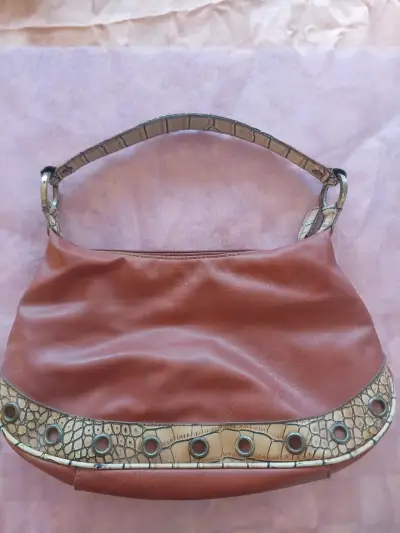 Bolso de cuero rojizo Tommy Hilfiger - miniatura 2
