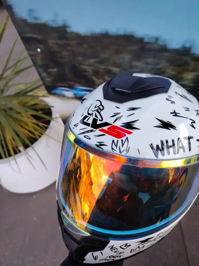 Casco LVS Abatible - 1