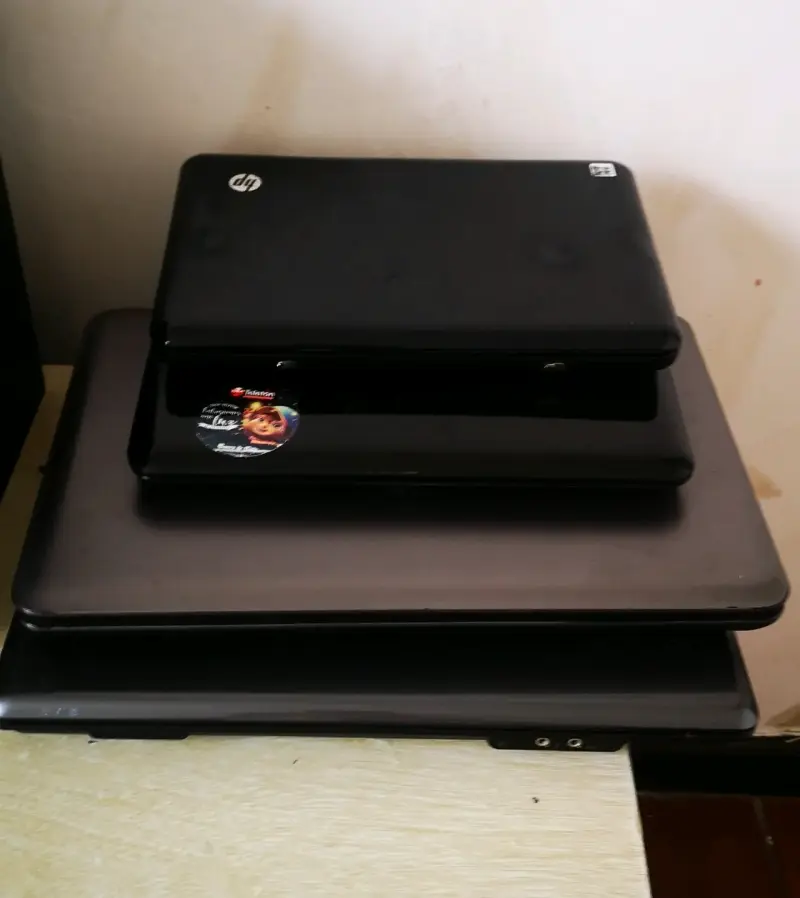 Notebook y Netbook para desarme - 5