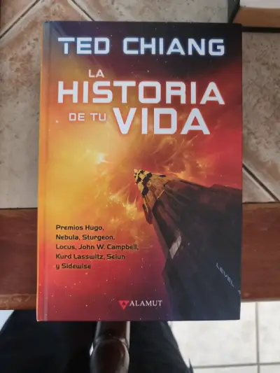 Libro 'La Historia de Tu Vida' de Ted Chiang - miniatura 1