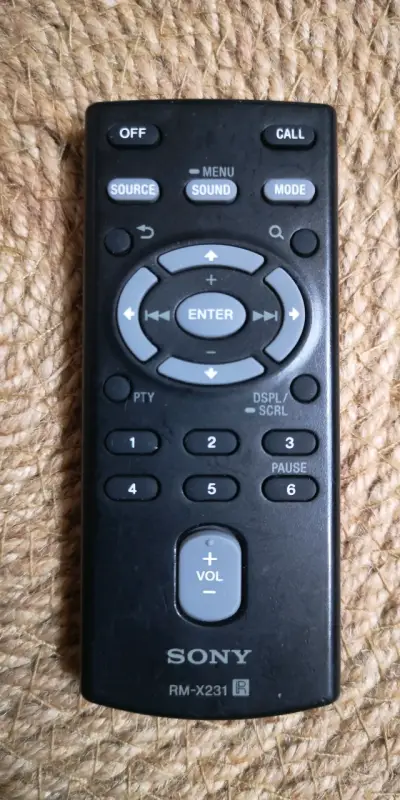 Control remoto Sony RM-X231 para autoestéreo - miniatura 1