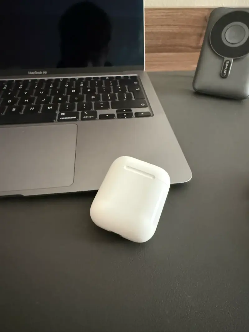 AirPods 2 Originales en perfecto estado - 2