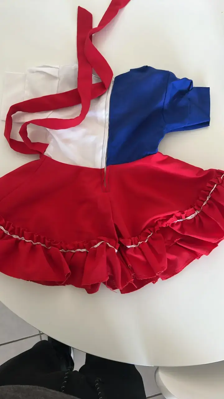 Vestido de niña con diseño bandera chilena - 3