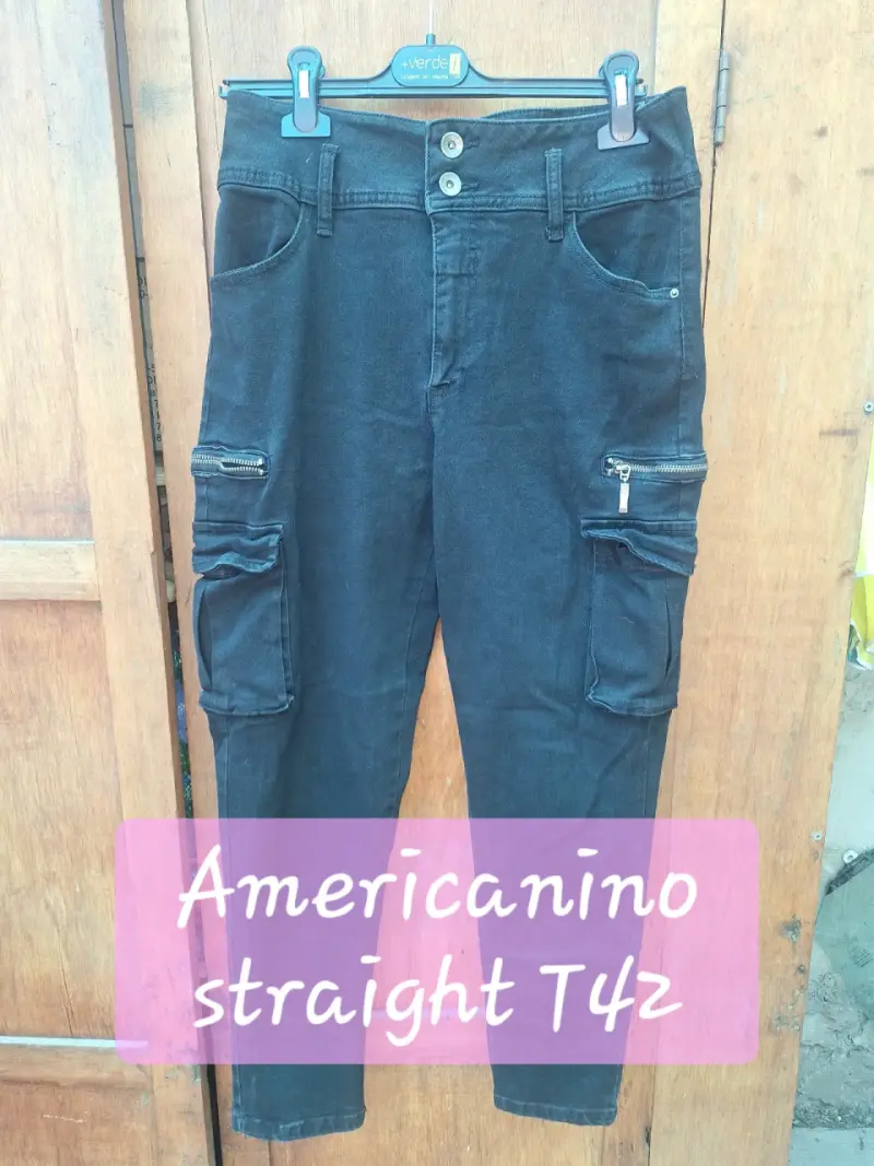 Pantalones cargo negros Americanino T42