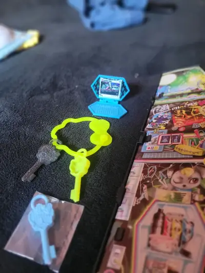 Muñeca Monster High con accesorios y caja original - miniatura 3