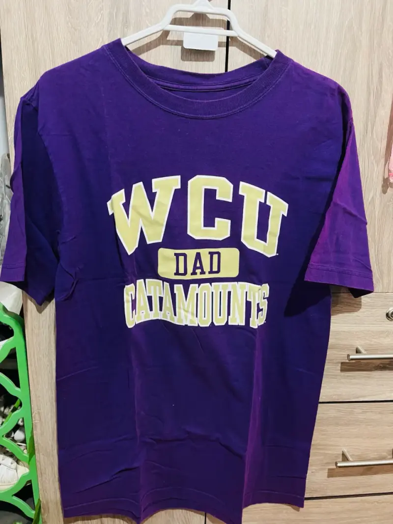 Polera morada WCU Catamounts