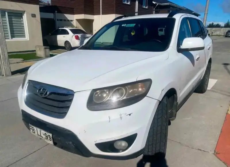 Hyundai Santa Fe SUV 2013 - 3