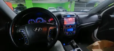 Hyundai Santa Fe SUV 2013 - miniatura 4