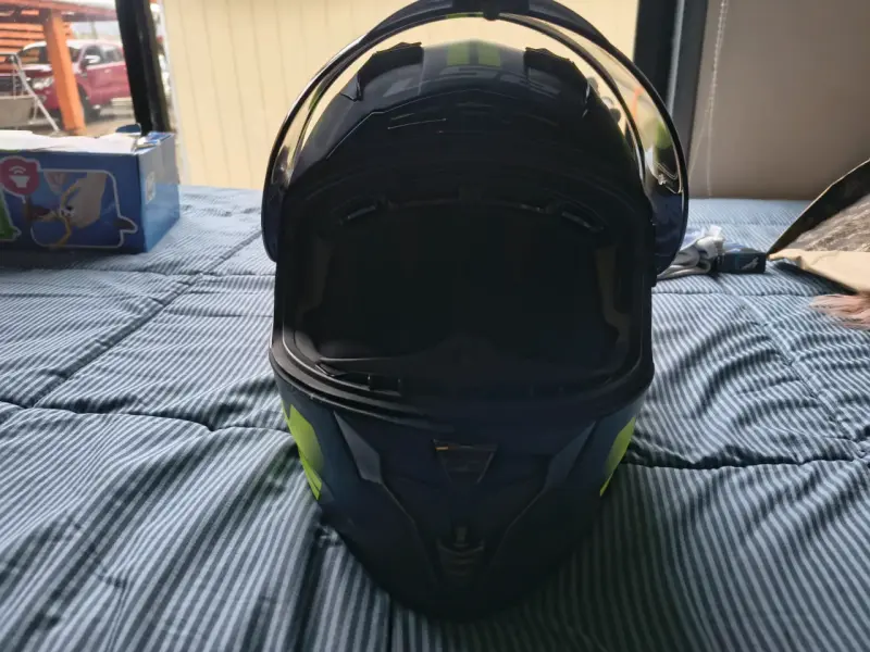 Casco de moto LS2 Challenger con visera - 2