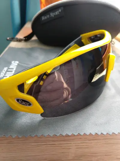 Gafas de Sol Deportivas Race Sport Amarillas - miniatura 1