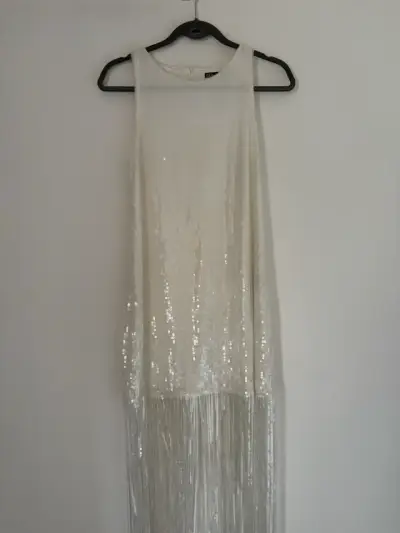 Vestido de lentejuelas blanco con flecos Zara - miniatura 1