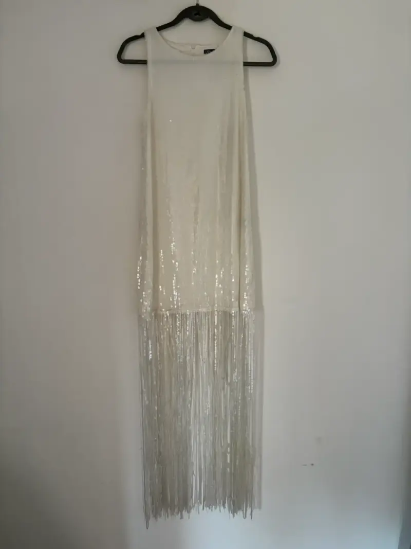 Vestido de lentejuelas blanco con flecos Zara - 2