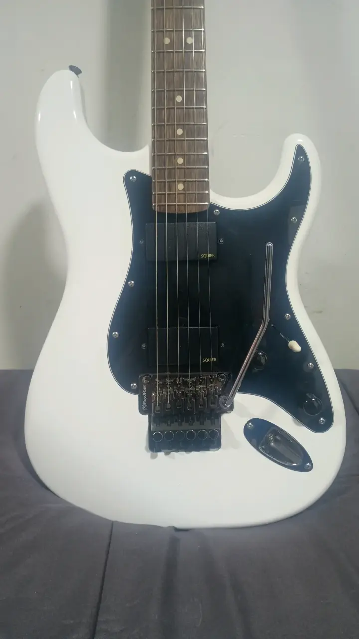 Guitarra Squier Contemporary HH Floyd Rose Blanca - 2