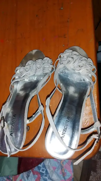 Sandalias de tacón con flores Ansonia - miniatura 1