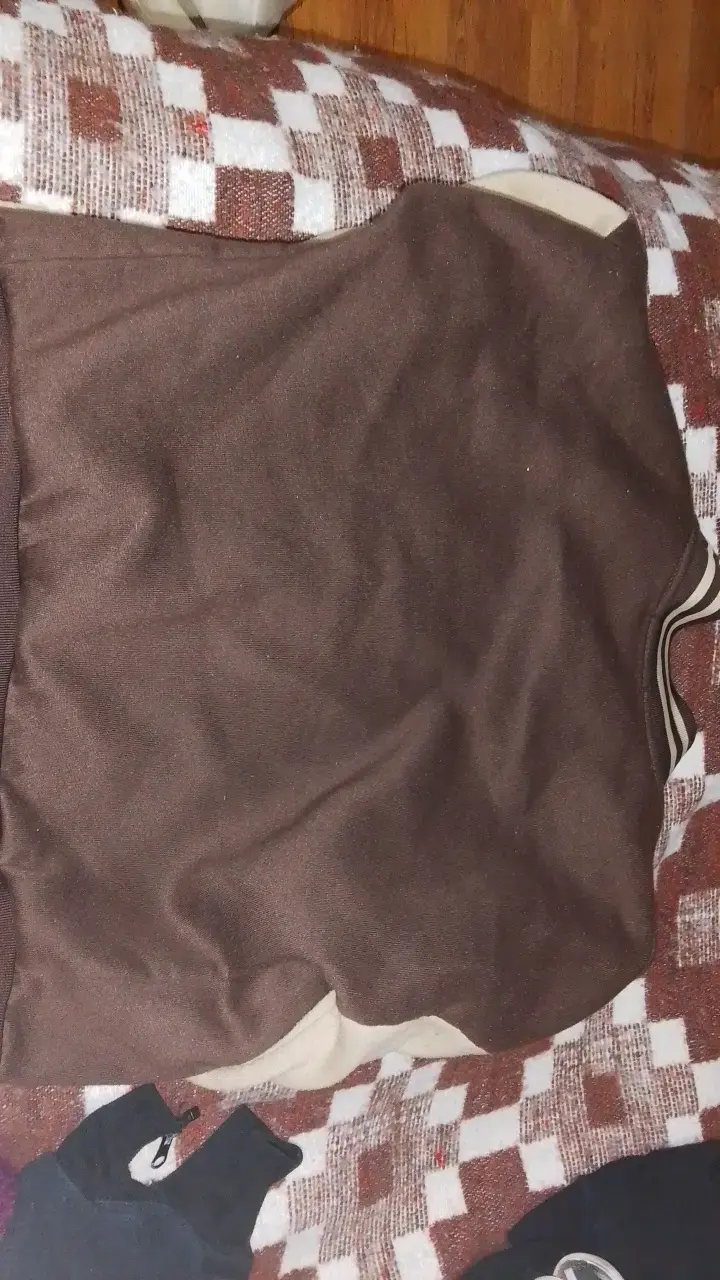 Chaqueta tipo varsity marrón con letra B - 3