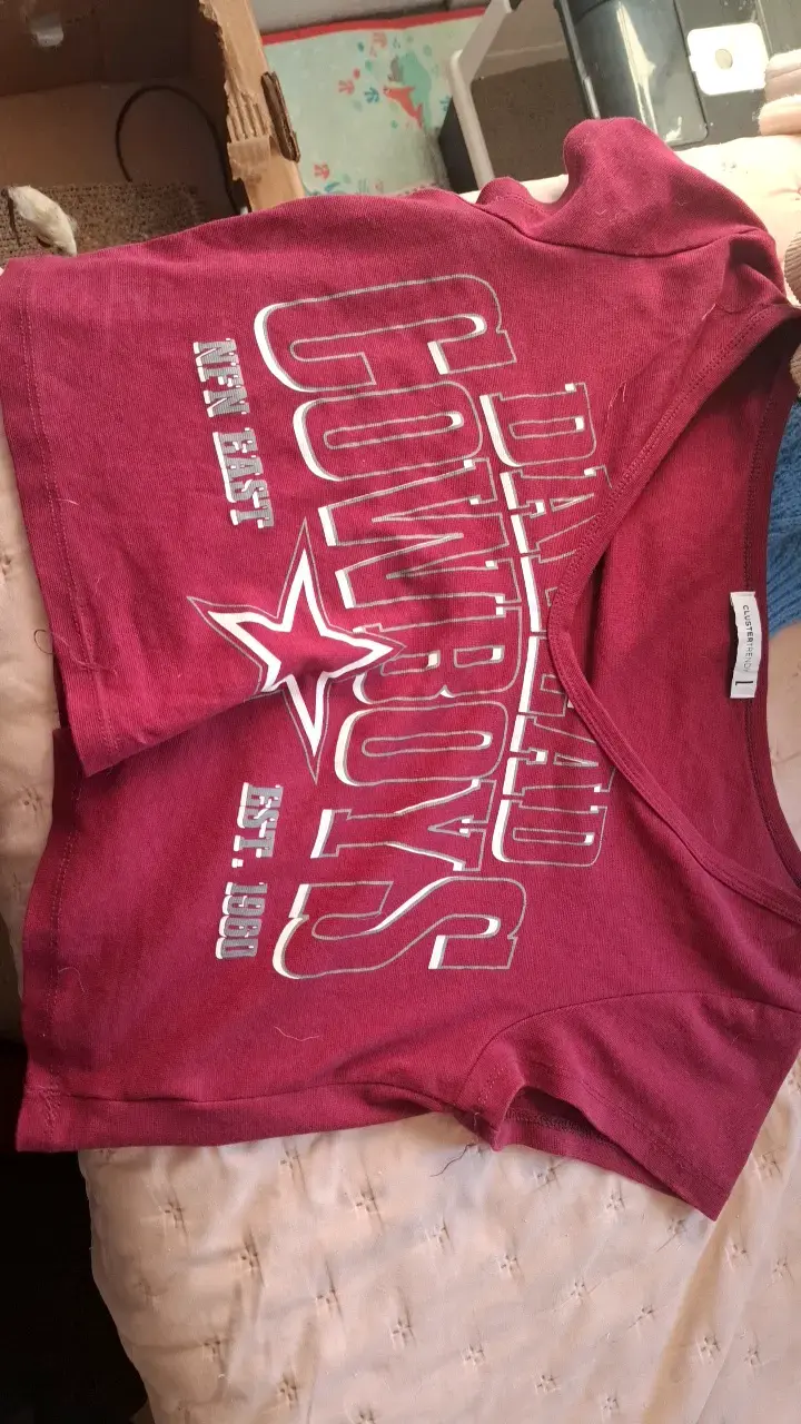 Polera roja Dallas Cowboys para mujer