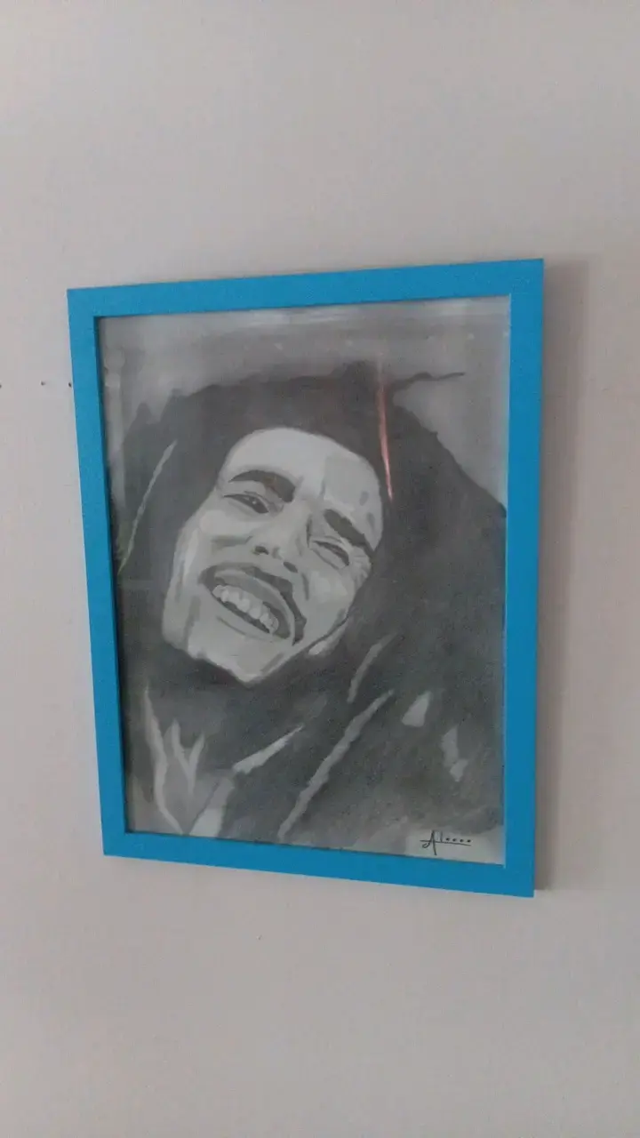 Cuadro con retrato enmarcado de Bob Marley - 2