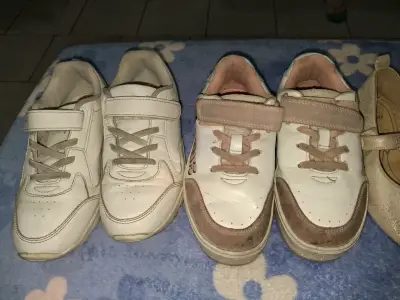 Lote de zapatos y sandalias para niña talla 32 - miniatura 1
