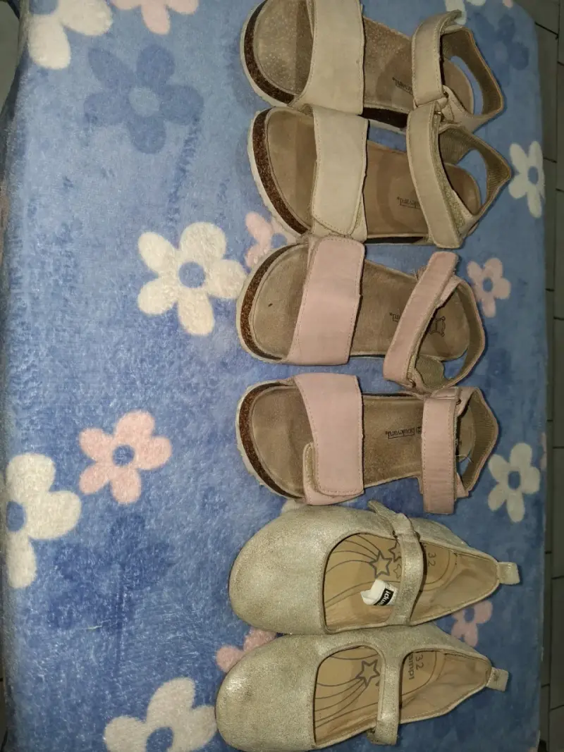 Lote de zapatos y sandalias para niña talla 32 - 3