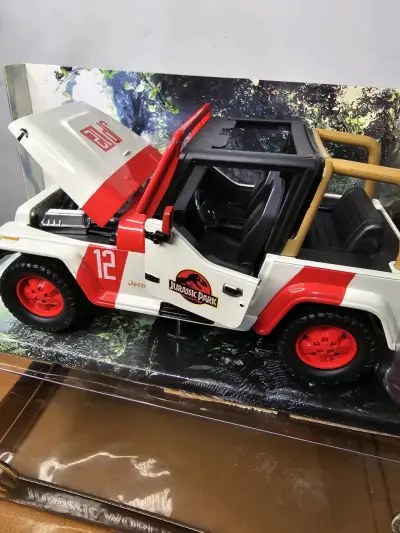 Juguete Jeep Wrangler Jurassic Park - miniatura 4