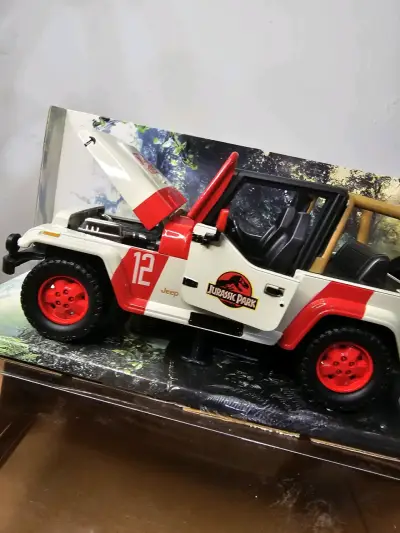 Juguete Jeep Wrangler Jurassic Park - miniatura 6