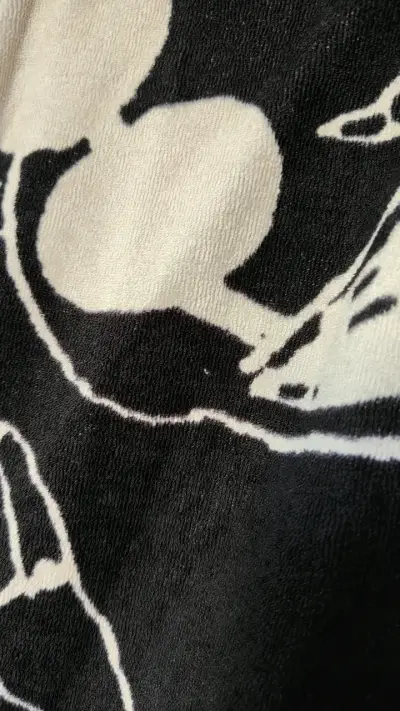 Polera H&M Peanuts Snoopy Negra - miniatura 3