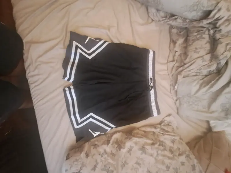 Short jordan talla L