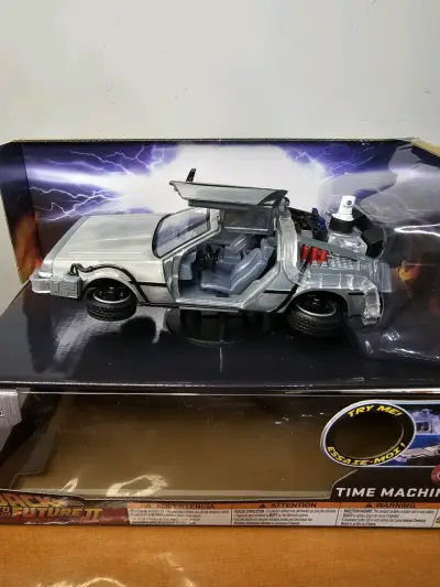 Réplica DeLorean Back to the Future con Luces - miniatura 6