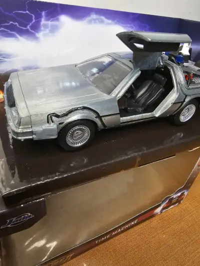 Réplica DeLorean Back to the Future II Jada - miniatura 4