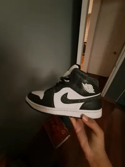 Zapatillas deportivas blancas y negras para hombre - miniatura 3