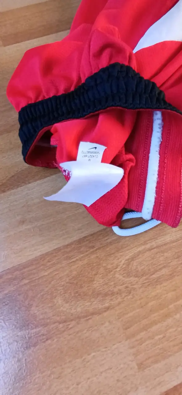 Shorts deportivos Nike rojos Dri-Fit - 4