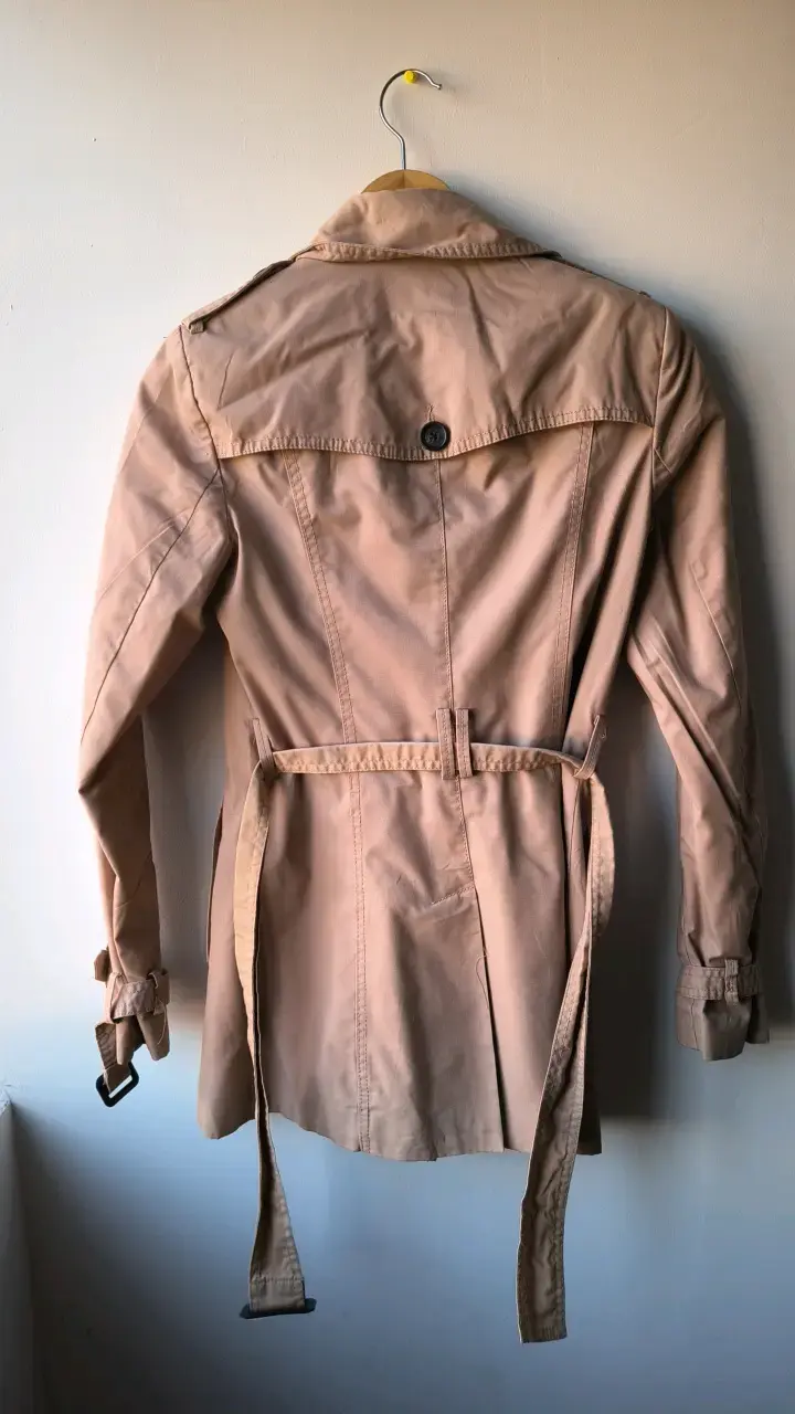 Abrigo trench beige para mujer - 2