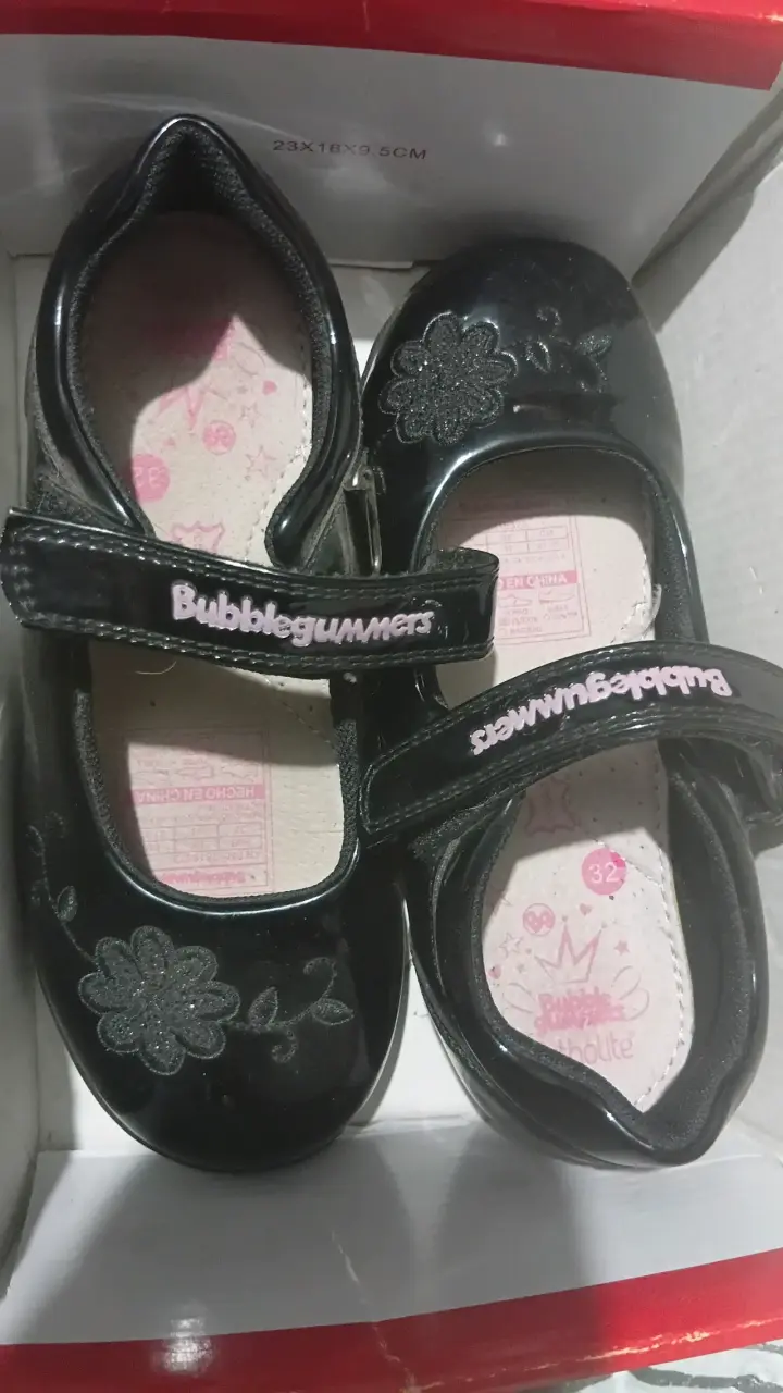 Zapatos Bubblegummers Niña Negros con Flores - 1