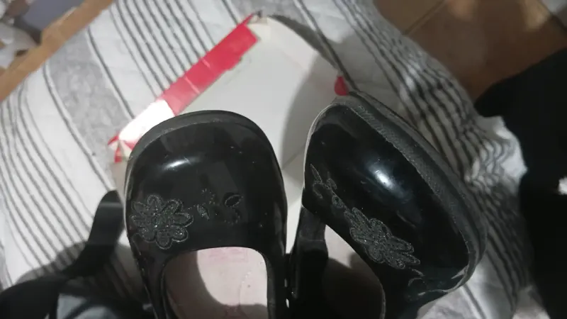 Zapatos Bubblegummers Niña Negros con Flores - 2