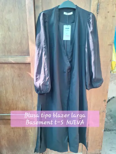 Blusa tipo blazer  Basement Nueva talla S - miniatura 1