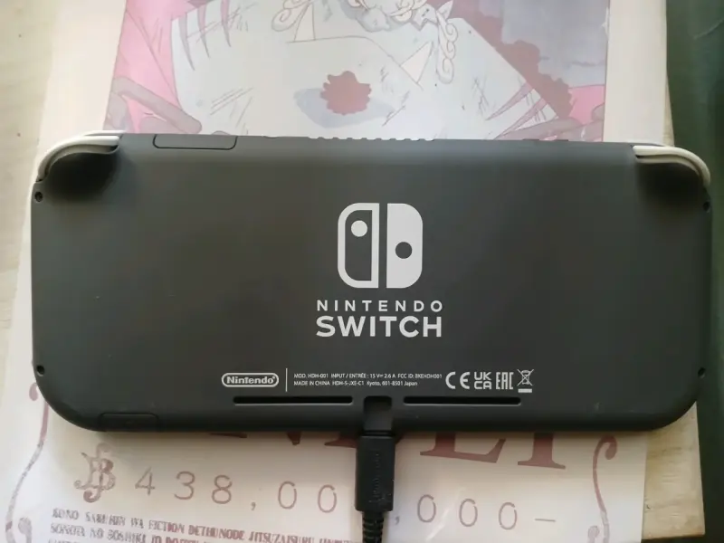 Consola Nintendo Switch Lite gris en buen estado - 3