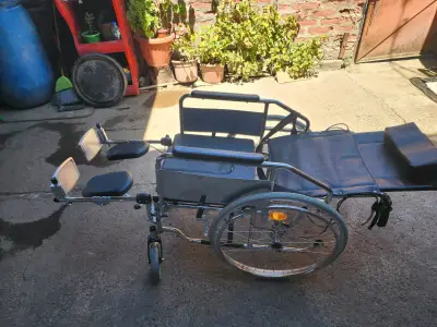 Silla de ruedas plegable neurológica con freno manual - miniatura 1
